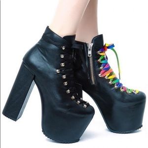 Meet your Posher, Deniz